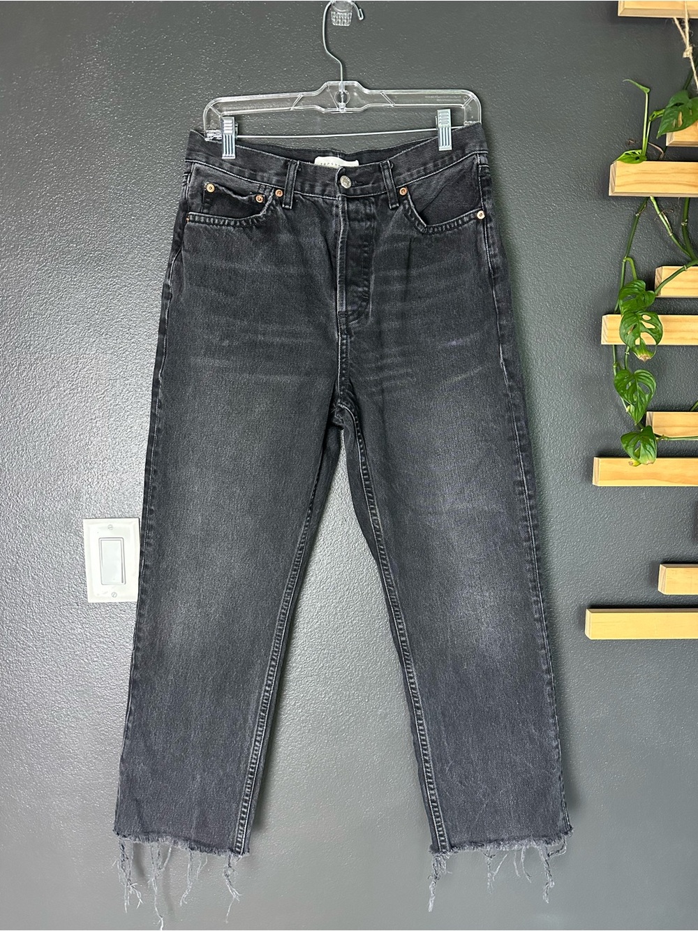 Topshop Straight Leg Black Jeans Raw Hem Cropped High Rise Women’s W30 L26